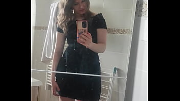 C'est la robe que je portais pour mon tournage de la semaine dernière tu aimes