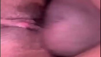 Papi te dije que no te vinieras dentro padrastro se aprovecha de su joven hijastra y se la folla sin condón