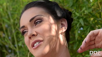 Pink pussy p strap on glorification in the pool