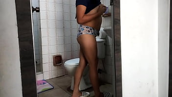 The boss's stepdaughter records herself in the bathroom undressing