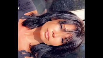 Le soleil caresse mon corps éveil de la sensualité et du désir