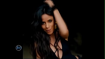 Famous woman with the big ass showing off