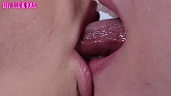 Lesbians enjoy sloppy makeout and tongue sucking