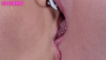 Lesbians enjoy sloppy makeout and tongue sucking