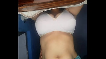 Big Boobs Wife thumbnail