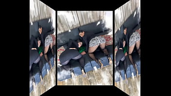 Duas putas lésbicas lambem buceta com tesão até gozar na cara uma da outra