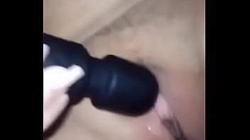 Eu sentei na rola do macho e deixei ele acabar dentro do meu cu Eu sentei na rola do macho e deixei ele acabar dentro do meu cu