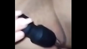 Eu sentei na rola do macho e deixei ele acabar dentro do meu cu