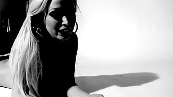 Nikki benz wears up her fishnets tights to masturbate in solo session