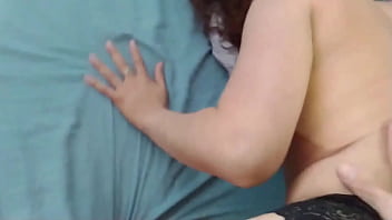 La esposa de mi hijoo alberto le gusta mi verga porque es pequeña y corta a ella le encanta ponerse en 4 patas para mi