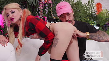 Cum hungry slut lola fae is addicted to nade nasty's rough anal