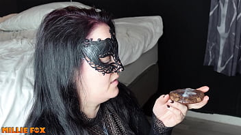 Amateur milf eats cum thick cum glazed muffin cum on food millie fox