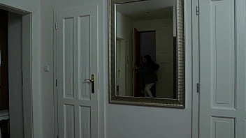 Open the door i need to pee