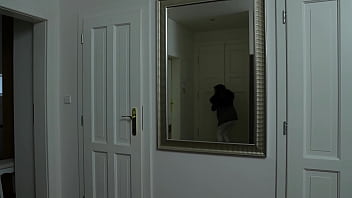 Open the door i need to pee