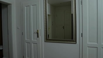 Open the door i need to pee