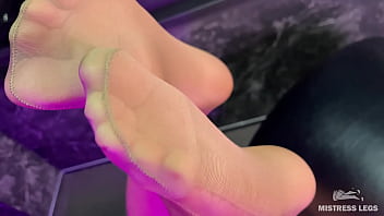 I tease you with my beautiful big nylon ass and nylon soles