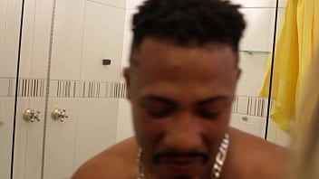 Ele convenceu esposa a transar antes de ir trabalhar