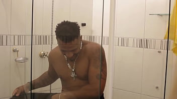 Ele convenceu esposa a transar antes de ir trabalhar