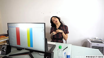 Brisen the squirting slut secretary