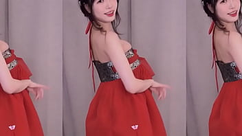 ツイッチで見れるエッチなダンス