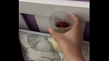 Novinha peituda