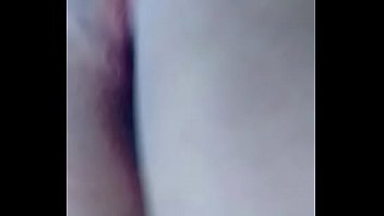 Tocándose ricamente