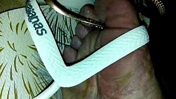 Brincando com as havaianas