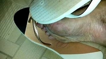 Brincando com as havaianas