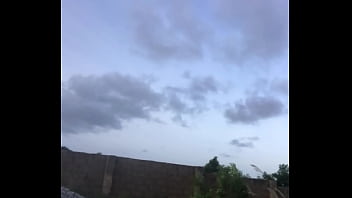 Crazybitch continue folding clothes whiles twerking