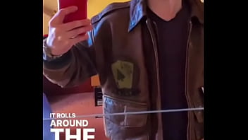 Let me take you back in 80’s #avirex #leather #leatherjacket #gayleather #leathergay #meninlea