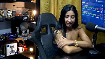 Ruan foi ver se a renatinha mello estava sem calcinha que deliciosa rolou muita química nesse episodio podcast pápum no barraco Ruan foi ver se a renatinha mello estava sem calcinha que deliciosa rolou muita química nesse episodio podcast pápum no barraco
