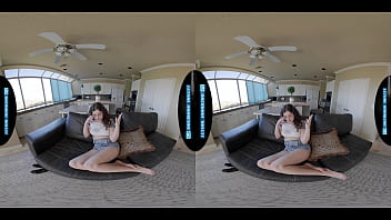 College stepbae begs for your dick in vr