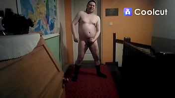 Adrian Jabłoński Ostro Trzepie Kutasa Krzycząc Przy Tym Jak Zwierzę thumbnail