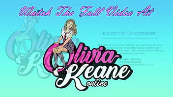 Teen gets railed behind her twin's back