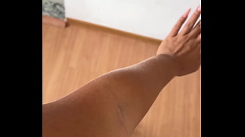 Domingo dia de deixar os pelinhos todos dourados daquele jeitinho e claro que no meu vip postei toda peladinha