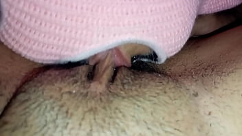 Casallombra chupando gostoso a buceta da minha esposa e depois uma bela gozada