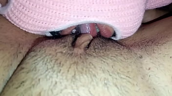 Casallombra chupando gostoso a buceta da minha esposa e depois uma bela gozada