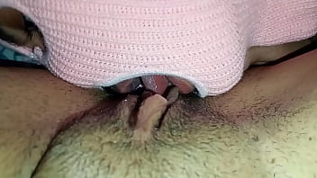 Casallombra chupando gostoso a buceta da minha esposa e depois uma bela gozada