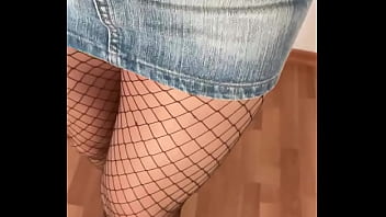 Upskirt Long Legs Shemale thumbnail