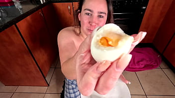 Pov blowjob whore eating cum covered eggs for breakfast