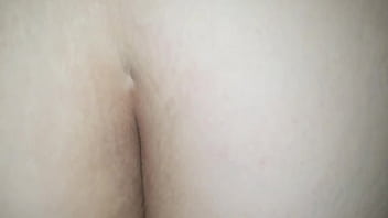 Ela ama quando eu gozo minha porra nas suas calcinhas