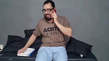 Aluno safado acaba pegando sua professora depois da escola