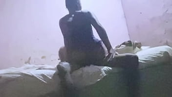 Elle a fait tout le boulot toute seule et que moi je suis juste allongé en criant ouais vas y continue continue