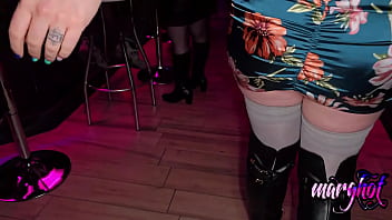 Nouveau gang bang au club mikado j'ai donné rendez vous à plusieurs de mes