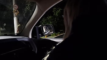 Milf brasileira foi para no beco da favela trepou muito com estranho