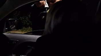 Milf brasileira foi para no beco da favela trepou muito com estranho