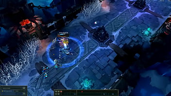 Irelia dominatrix ensina a shyvanna