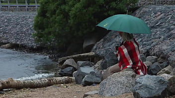 Iris kiss kiss has anal sex after a walk