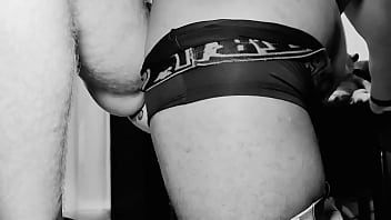 Enquanto meu nqmorado mim deixa na escola eu transo com meu professor