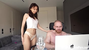 Skinny vixen likes it hard in the ass